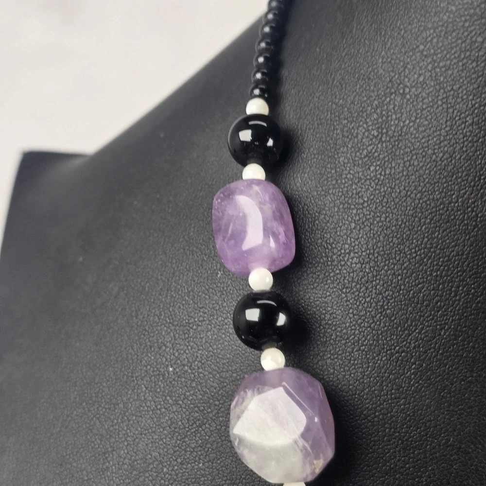 Vintage Lee Sands Mother of Pearl Floral Inlay Necklace Amethyst Black Beads 17